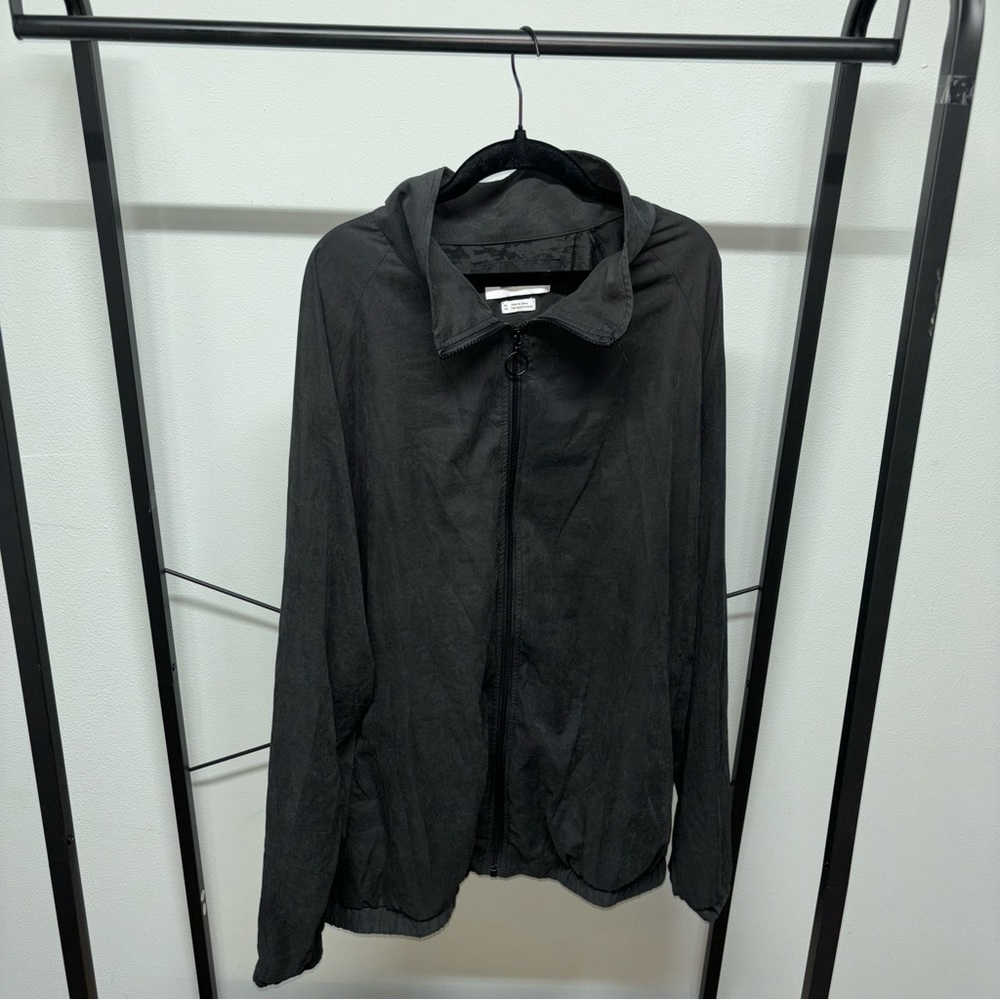 Urban Outfitters Lightweight Pullover Men’s XL